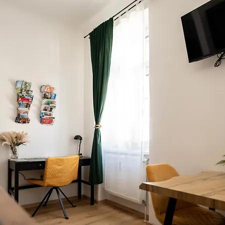 Js - Design Διαμέρισμα Γκρατς